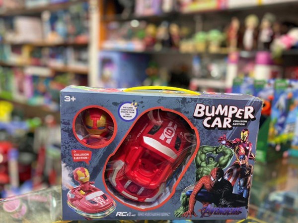 ماشین کنترلی تصادفی دودزا طرح آیرون من کد 6675_اسباب بازی ماشین کنترلی