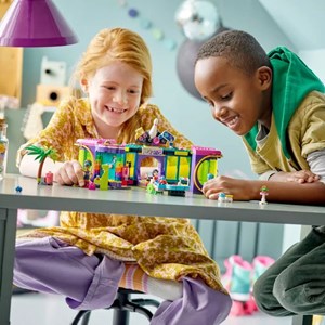 اسباب بازی لگو فرندز باشگاه تفریحی 642 قطعه مدل Roller Disco Arcade - 41708 Building Kit_اسباب بازی لگو