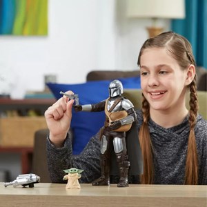 اسباب بازی اکشن فیگور 30 سانتی مندلورین به همراه بیبی یودا مدل Hasbro - Star Wars - Galactic Action - The Mandalorian and Grogu Interactive Electronic 12-Inch-Scale Figures _اسباب بازی اکشن فیگور