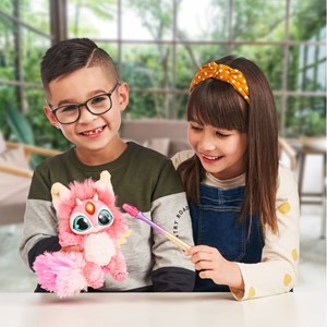 اسباب بازی ربات مجیک میکسیز دیگ جادویی با عروسک سورپرایزی صورتی Magic Mixies _عروسک رباتیک