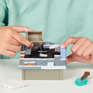 اسباب بازی اکشن فیگورهای سورپرایزی Minecraft سری Caves and Cliffs مدل Moose - Treasure X - Minecraft Caves and Cliffs - Cave Adventure _اسباب بازی اکشن فیگور