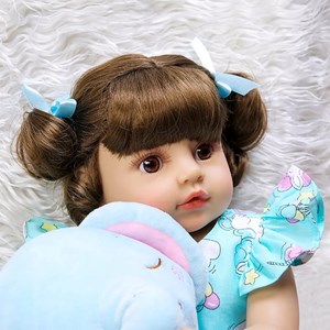 عروسک دخترانه سیلیکونی دختر بچه همراه با عروسک فیل و وسایل_اسباب بازی عروسک دخترانه