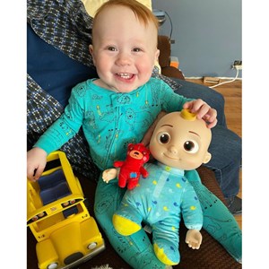 عروسک پولیشی 30 سانتی موزیکال جی جی CoComelon_اسباب بازی عروسک دخترانه