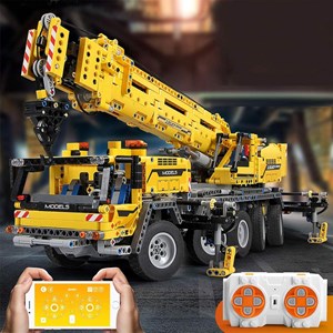 لگو تکنیک ماشین جرثقیل کنترلی 2590 قطعه با 8 موتور مدل Mould King 13101_اسباب بازی لگو