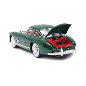 ماشین فلزی کلاسیک بنز دودزا با چراغ‌ و درب‌ های بازشو رنگ سبز_اسباب بازی ماشین