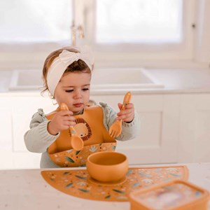 پیشبند سیلیکونی طرح شیر ساسی Sassi