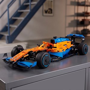 لگو ماشین فرمول یک مک لارن مدل T3001